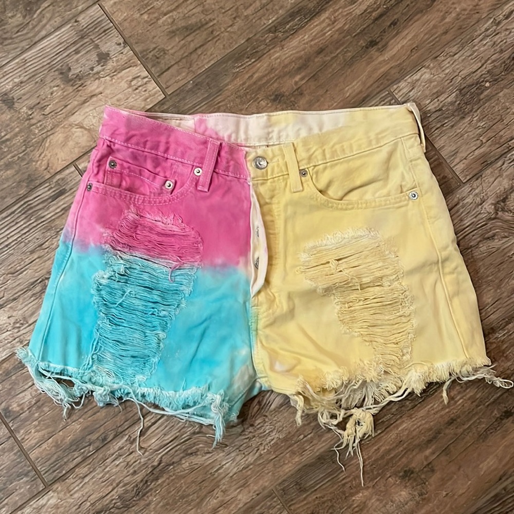 Tie Dye Levi Shorts